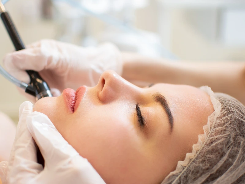 diamond glow vs hydraFacial cost