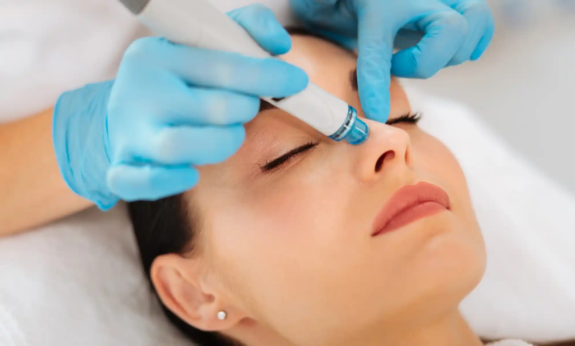 diamond glow vs hydrafacial